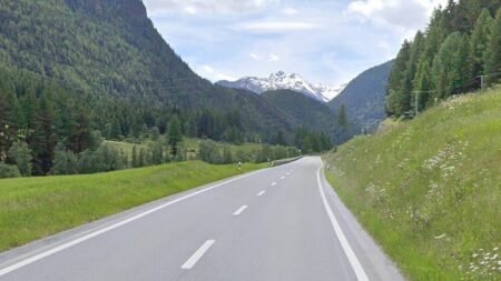 Five dead as Dutch tourist coach overturns in Switzerland