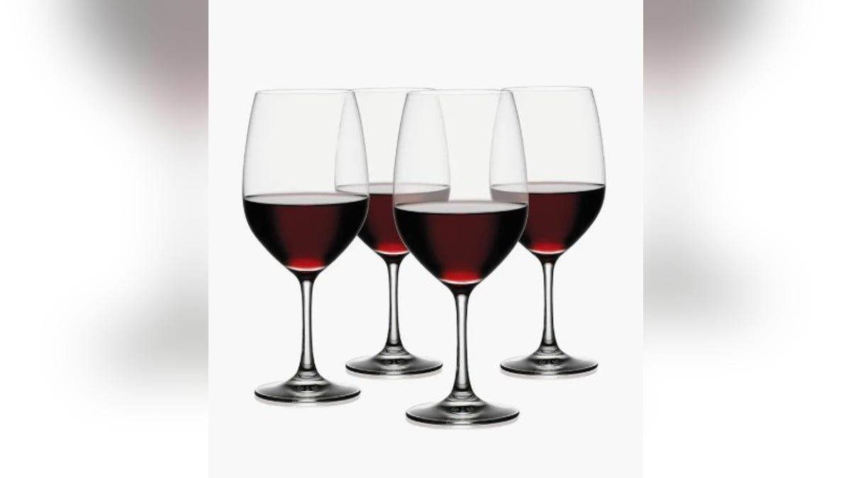 Give your wine the glass it deserves.