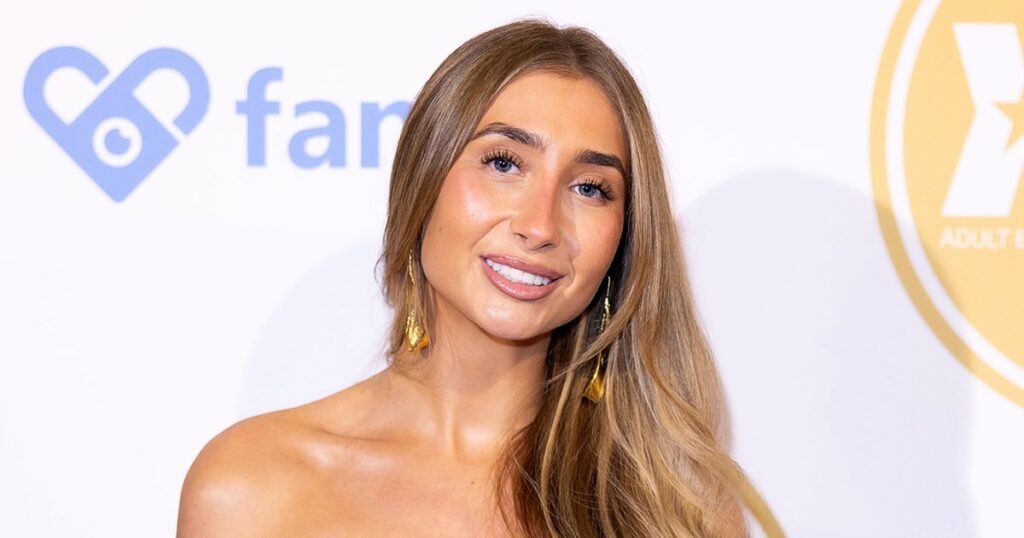 OnlyFans Star Lily Phillips Laughs Off Rumors She Faked Her Pregnancy