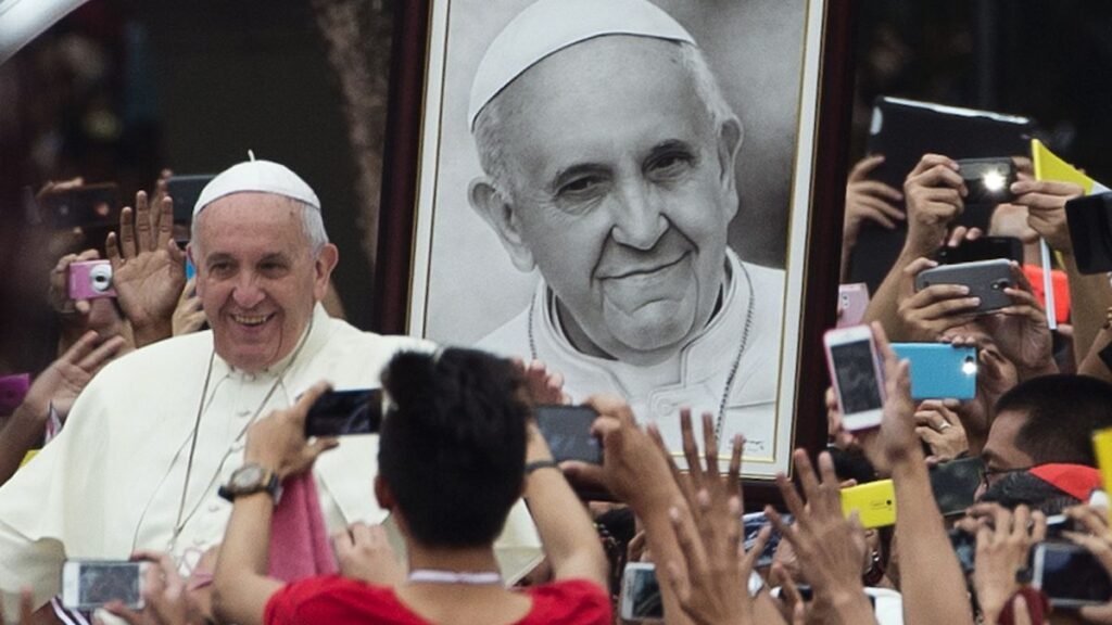 The reacion of the Pope's 'neighbours' to the news of his death