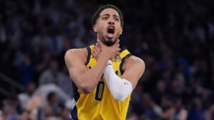 Knicks choke away double-digit lead late after Pacers pull off Reggie Miller-esque heroics