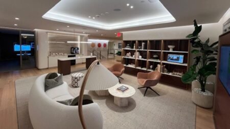 JPMorgan Chase expands with 14 new branches catering to wealthy Americans