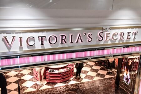 Victoria’s Secret website returns after security incident disrupts service