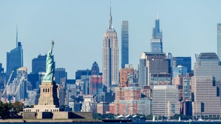 US to gain 7,500 millionaires with .7B in wealth in 2025: report