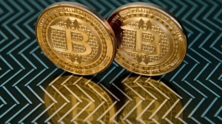 Bitcoin hits record high above 0,000 as Congress considers crypto bills