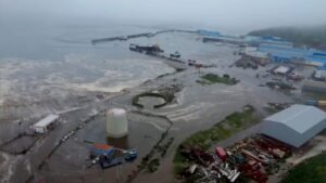 One of the largest earthquakes ever recorded strikes off coast of Russia and more top headlines