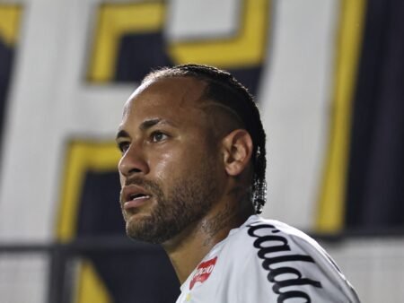 Former Barcelona star Neymar in Santos fan row after goal ruled out