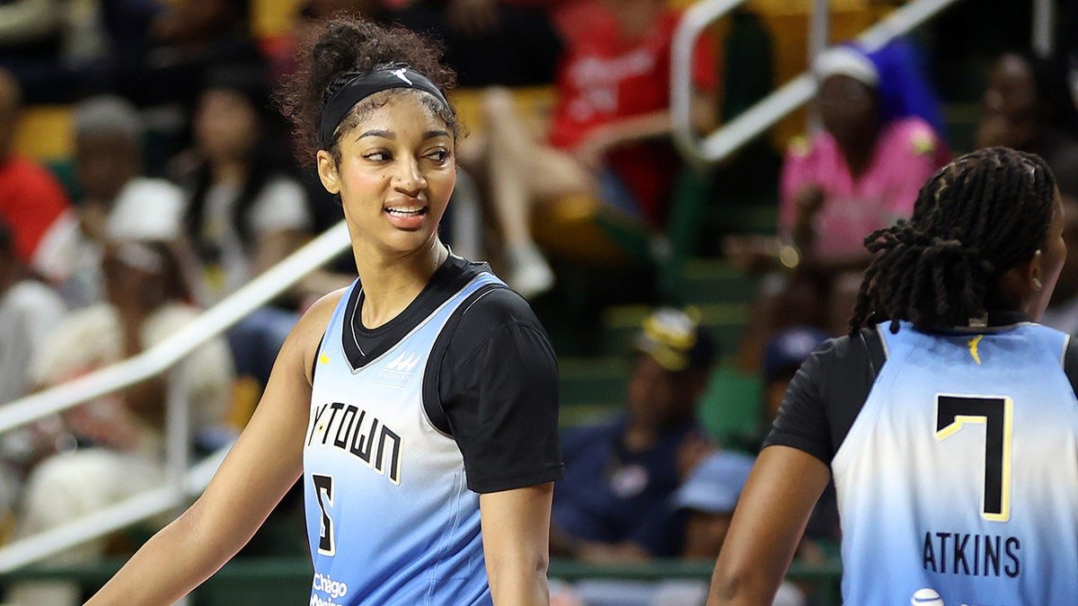 Angel Reese in the 2nd half vs Mystics