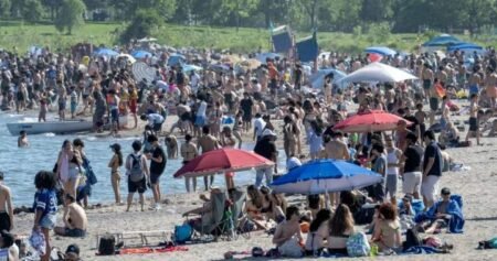 Caution advised due to bacteria levels at some Ontario beaches as heat persists
