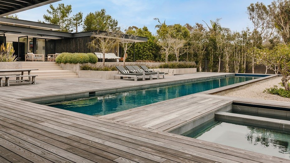 duchovny malibu home