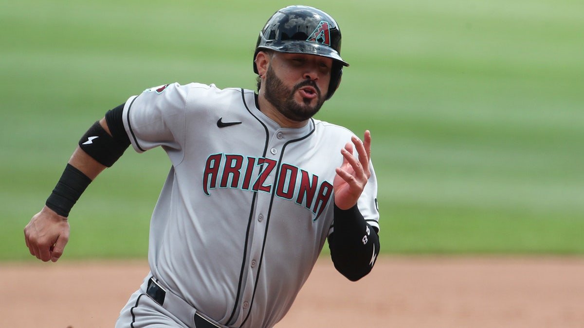 Eugenio Suarez vs Pirates