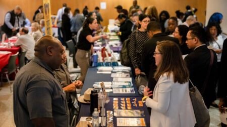 US job growth cooled amid growing economic uncertainty