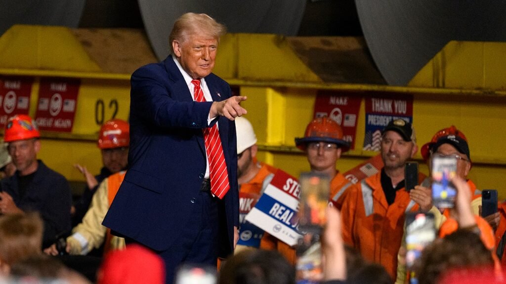 US-born job gains outpace losses among immigrant workers