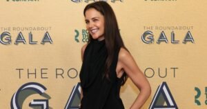 I’m Influenced — Katie Holmes Just Sold Me on Chunky Sandals, and I Found a  Lookalike
