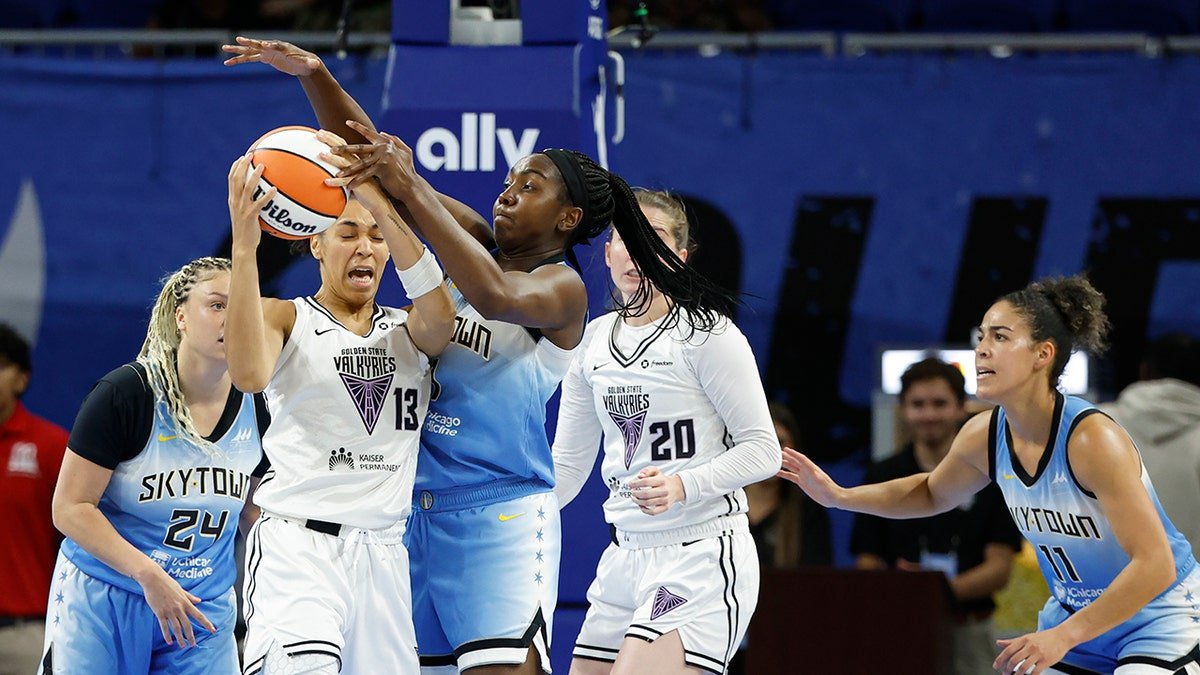 Elizabeth Williams defends