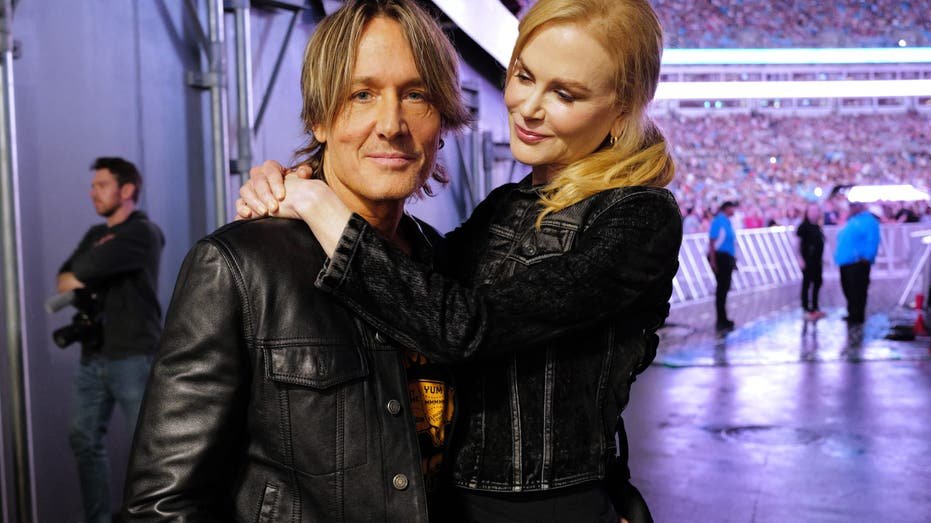 Nicole Kidman hugging Keith Urban