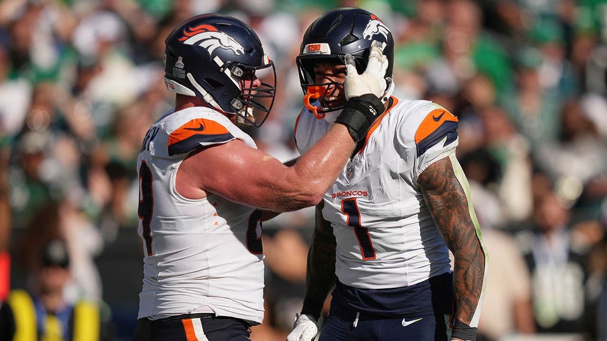 Evan Engram celebrates