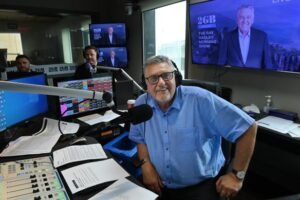 Veteran broadcaster open to going back on 2GB after Nine sells radio network to Laundy family
