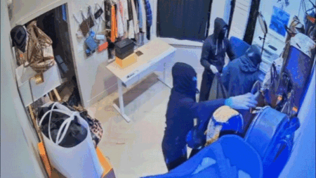 Video shows moment masked California burglars blitz high-end store, escape in luxury SUVs Video shows moment masked California burglars blitz high-end store, escape in luxury SUVs