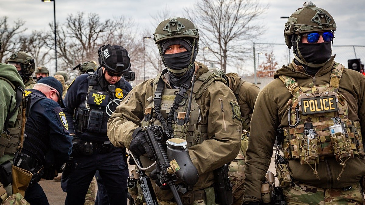 ICE agents and agitators clash in Minneapolis