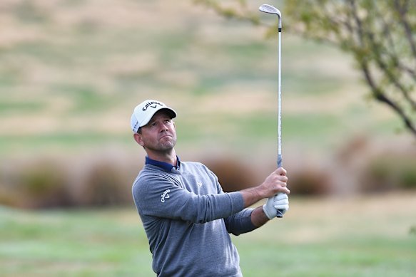 Former Australian cricket skipper Ricky Ponting has been denied membership of the Royal Melbourne Golf Club.