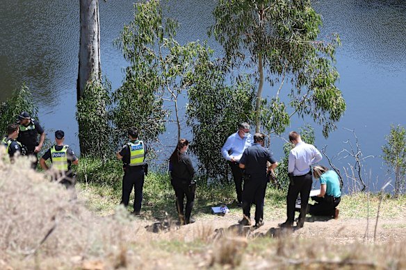 Police are investigating the circumstances surrounding the death of a man in Avondale Heights.