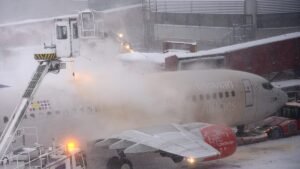 Berlin airport suspends flights due to winter weather: Your rights