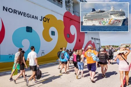 Norwegian Cruise Line slammed over dining dress code change: ‘Idiotic rule’ Norwegian Cruise Line slammed over dining dress code change: ‘Idiotic rule’