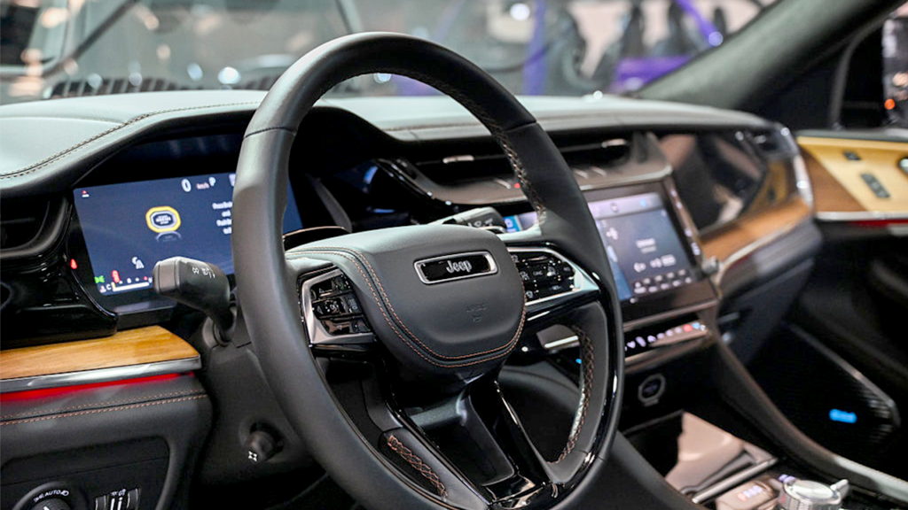 Chrysler recalls more than 450,000 vehicles over brake light failure