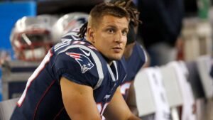 Rob Gronkowski jokes about Tom Brady’s Hall of Fame candidacy after Bill Belichick, Robert Kraft miss out
