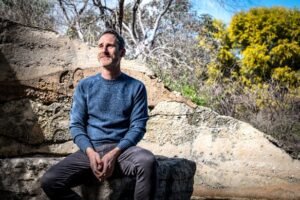 Australian author Craig Silvey argues right to delete social media profiles after arrest