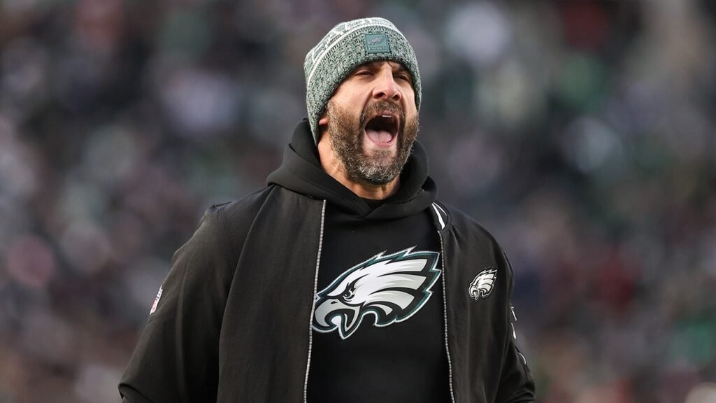 Eagles stars ‘block out the outside noise’ around coach Nick Sirianni amid criticism over tough season Eagles stars ‘block out the outside noise’ around coach Nick Sirianni amid criticism over tough season