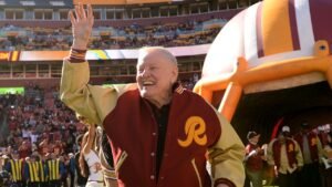 NFL great and Hall of Fame quarterback Sonny Jurgensen dead at 91 NFL great and Hall of Fame quarterback Sonny Jurgensen dead at 91