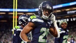 Seahawks’ Josh Jobe punches Patriots’ Stefon Diggs in Super Bowl brouhaha