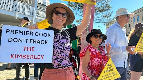 Protesters turned out in force on Saturday outside the Labor state conference in Fremantle.