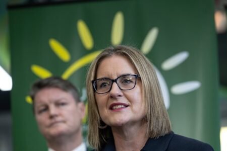 Victorian teachers threaten to strike as pay talks stall