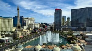 Rich Californians flock to Las Vegas housing market as lawmakers consider wealth tax Rich Californians flock to Las Vegas housing market as lawmakers consider wealth tax