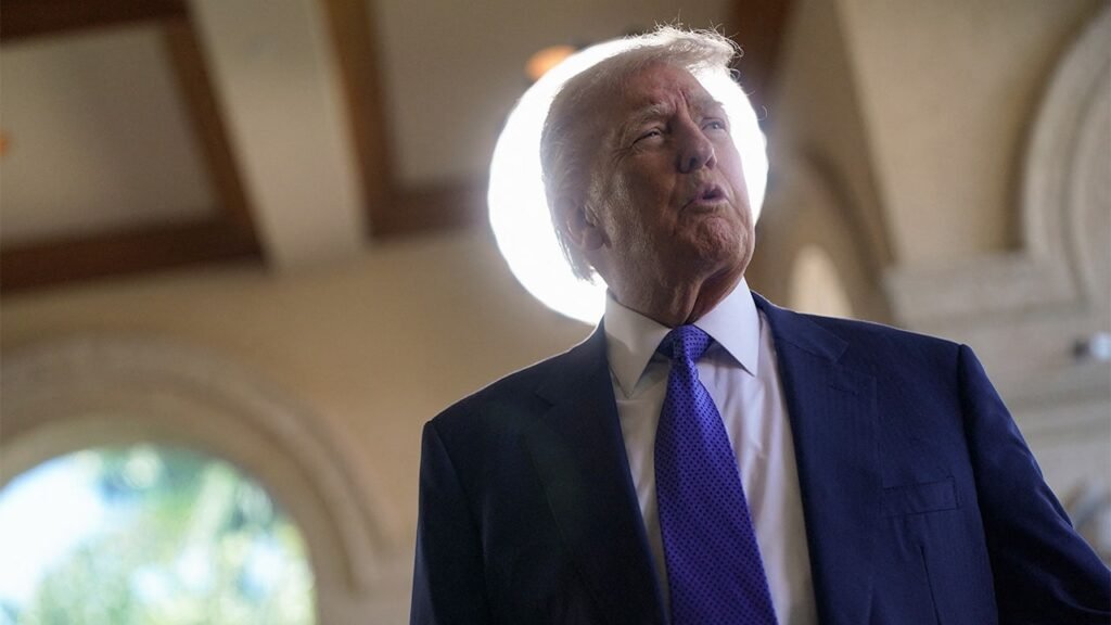 Agitator arrested on battery charge outside Trump’s West Palm Beach golf course Agitator arrested on battery charge outside Trump’s West Palm Beach golf course