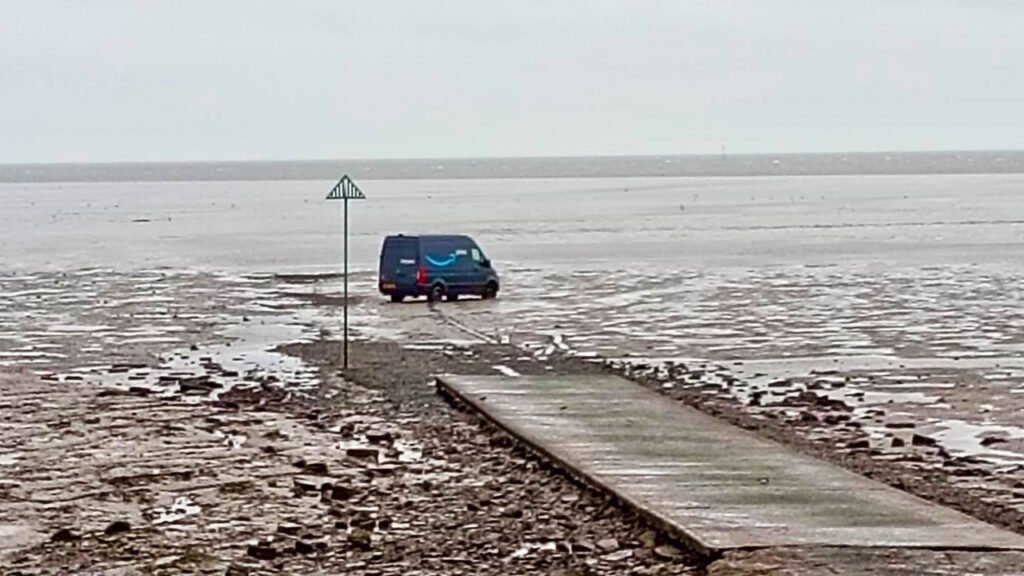 Amazon van gets stuck in ‘dangerous’ mudflats after driver follows GPS route