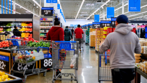 Walmart sales rise 5.6% as online reaches record 23% share