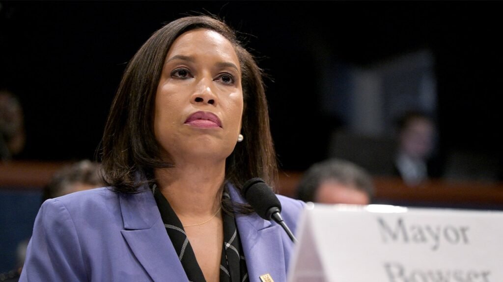 DC Mayor Bowser declares emergency over Potomac sewage spill, asks for federal help DC Mayor Bowser declares emergency over Potomac sewage spill, asks for federal help
