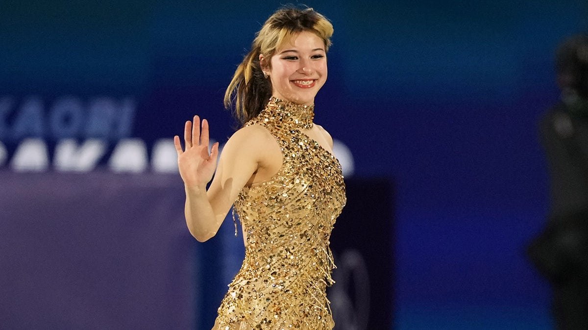 Alysa Liu arrives to the free skate program