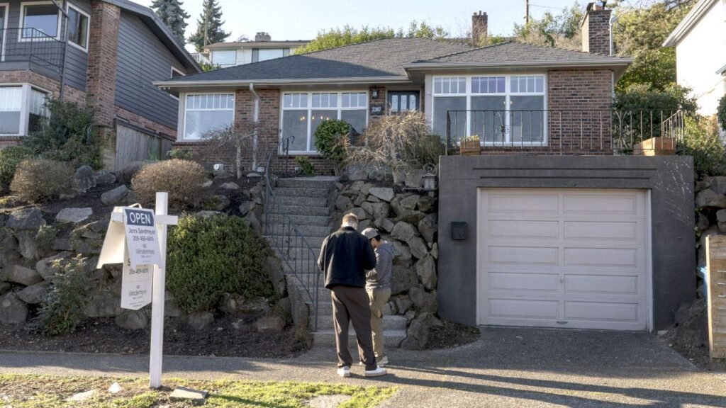 Mortgage rates fall below 6% for first time since 2022 Mortgage rates fall below 6% for first time since 2022