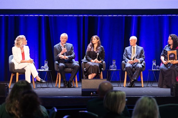 Housing minister Clare O’Neil, Infrastructure NSW CEO Tom Gellibrand, Sydney Morning Herald Sydney Editor Megan Gorrey, Blacktown City Council CEO Kerry Robinson, and Committee for Sydney policy manager Estelle Grech take part in a panel discussing Bold Growth at the Sydney Summit.