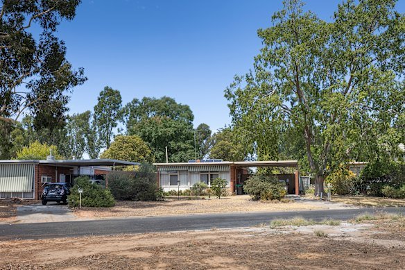 The series of houses designed by Robin Boyd. 