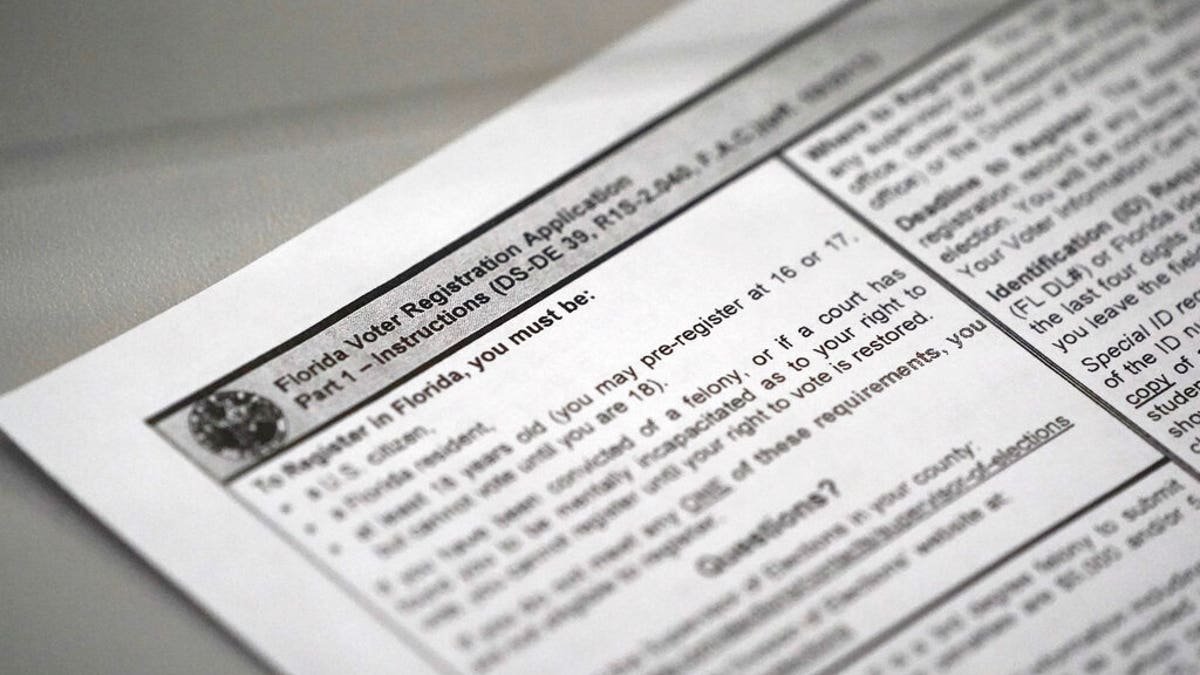 A Florida voter registration application