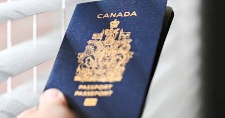 Canada warn First Nations people to carry passport when crossing U.S. border Canada warn First Nations people to carry passport when crossing U.S. border