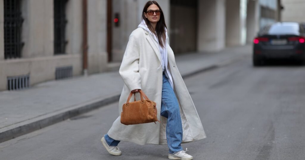 Tired of Boots? These Comfy Rich Mom Sneakers Transition From Winter to Spring (to Summer) Tired of Boots? These Comfy Rich Mom Sneakers Transition From Winter to Spring (to Summer)