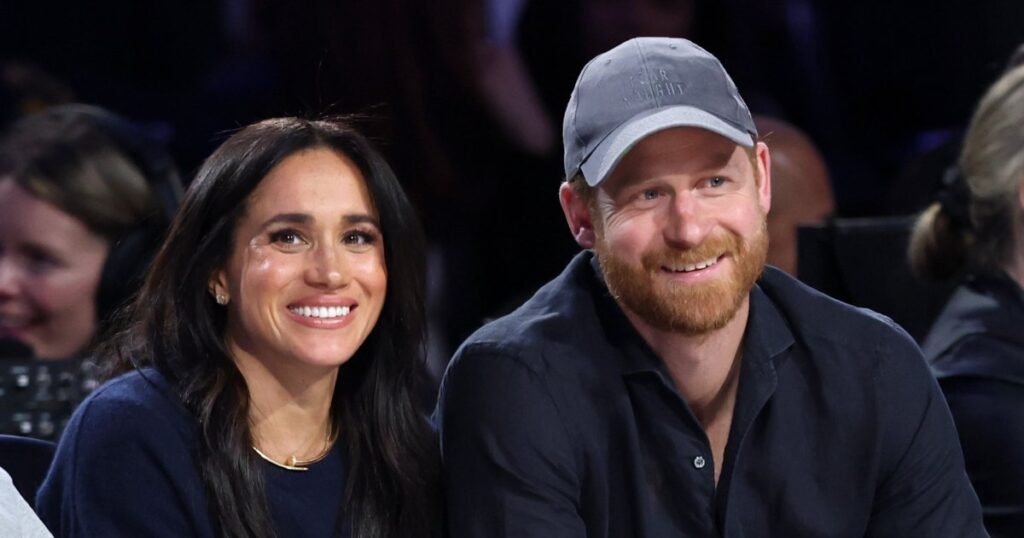 Meghan Markle and Prince Harry Pack on the PDA Sitting Courtside at NBA All-Star Game Meghan Markle and Prince Harry Pack on the PDA Sitting Courtside at NBA All-Star Game