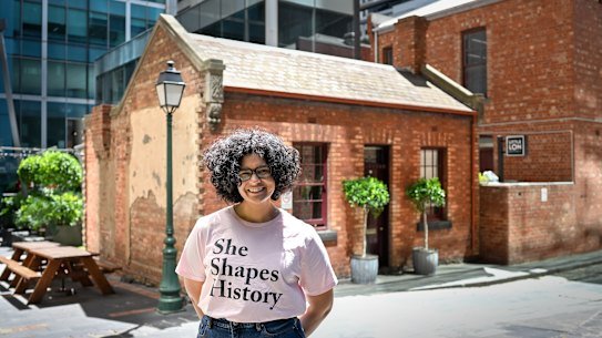 Sita Sargeant, founder of She Shapes History historic walking tours. 